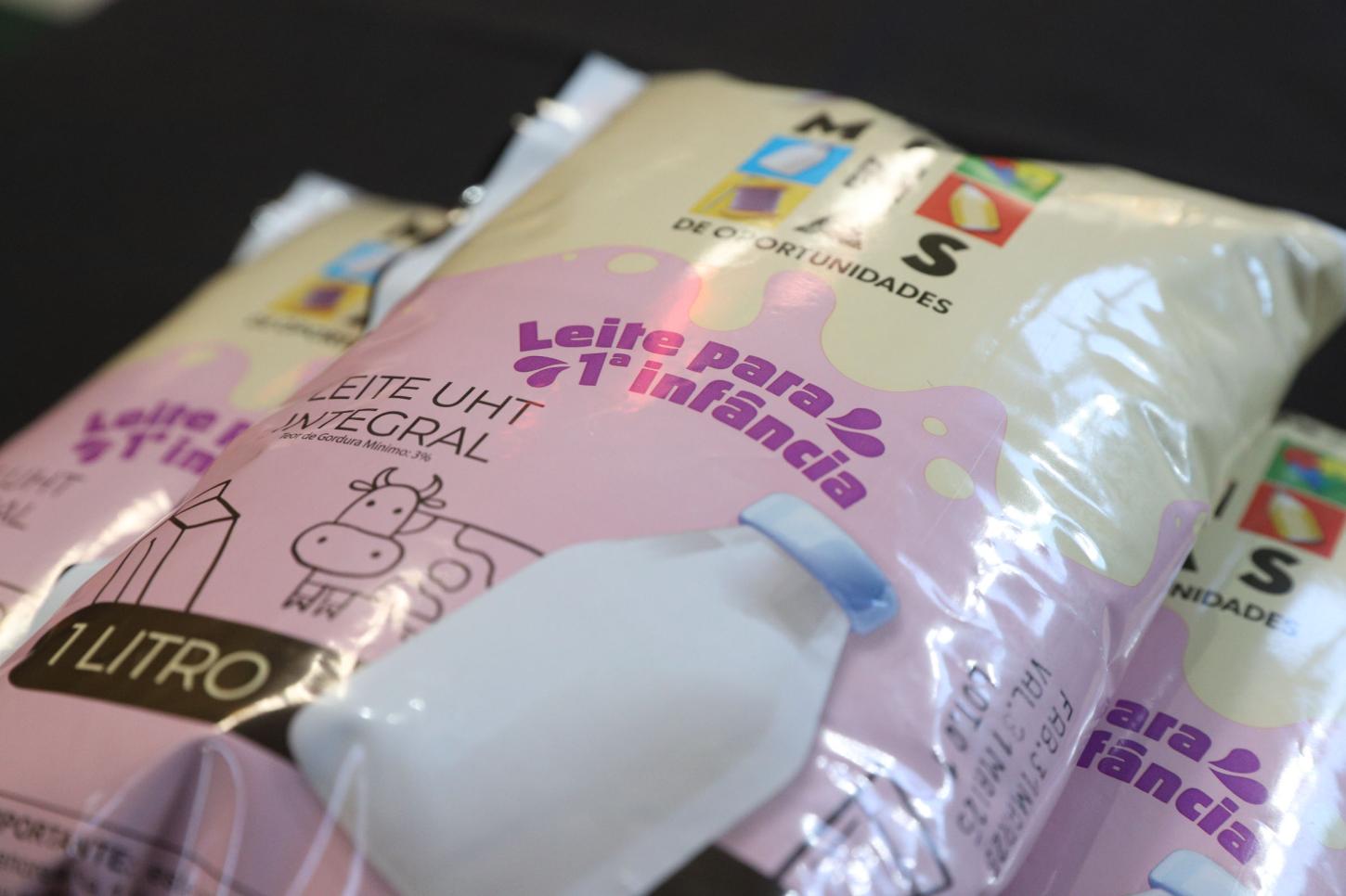 Programa Leite para a Primeira Infância atende 50 mil famílias em um ano de atuação
