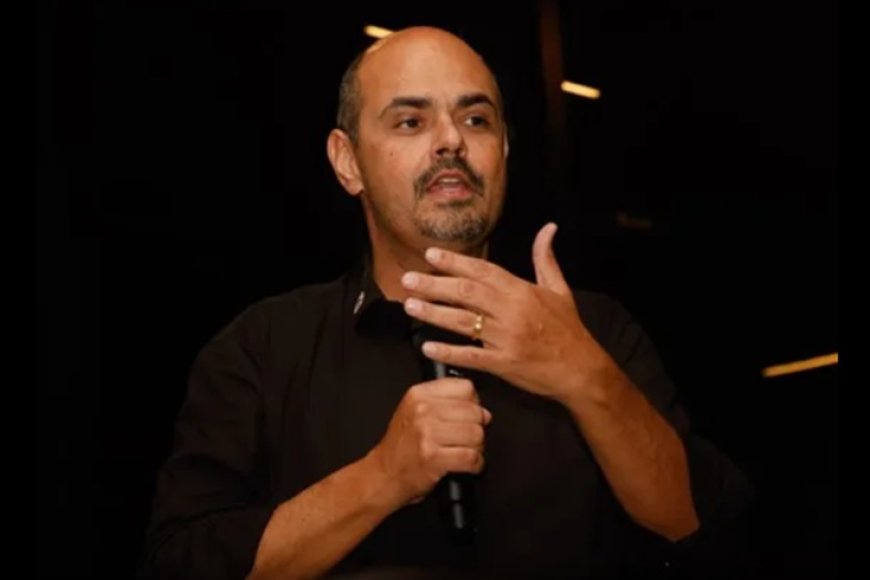 Governador Simões é criticado por usar evento público como palanque em Uberaba