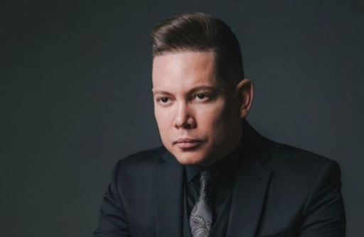 Bispo Bruno Leonardo emociona ao anunciar ajuda para cirurgia de criança com síndrome de Guillain-Barré