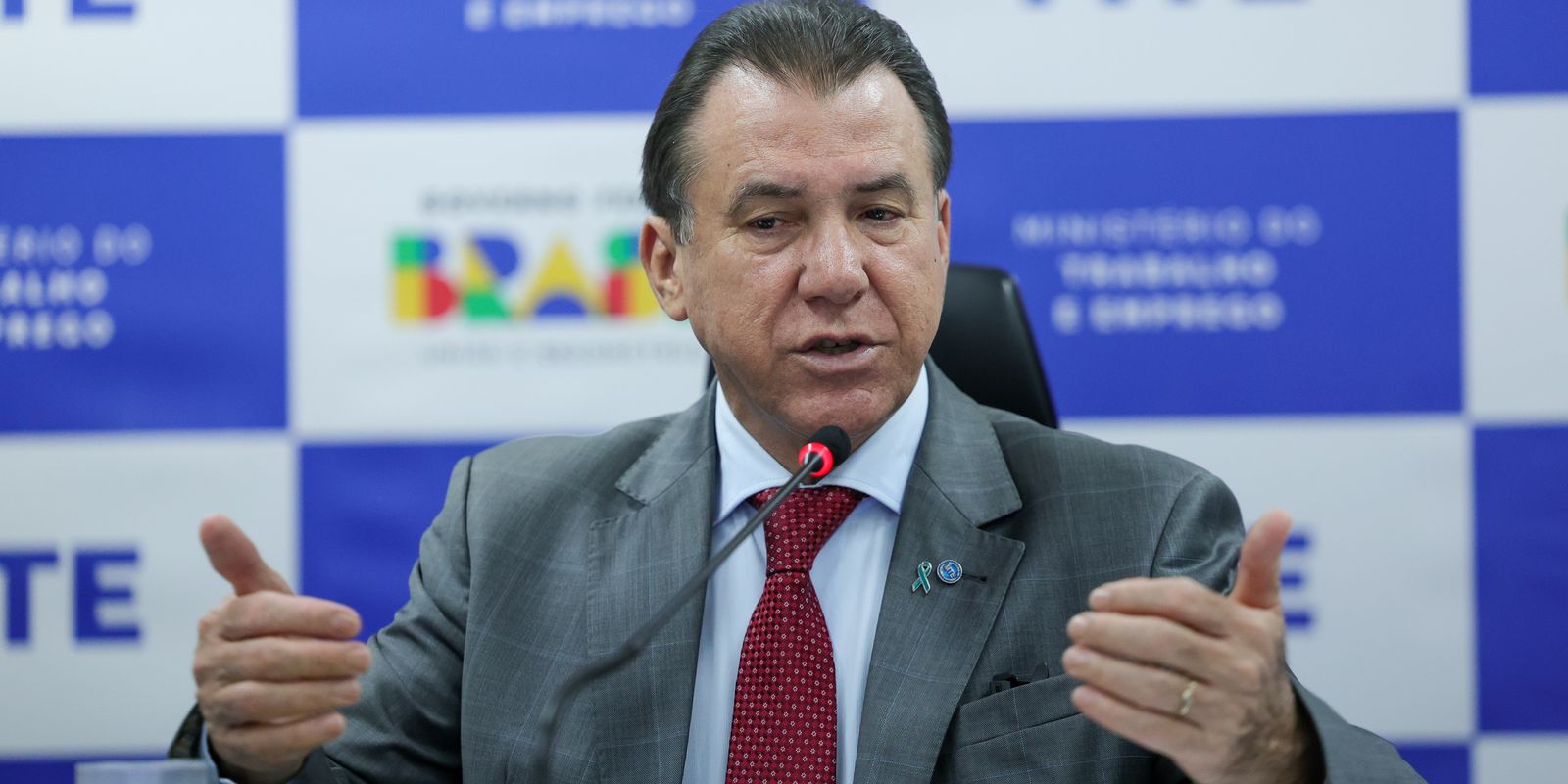 Brasil registra crescimento de 5% nos empregos formais em 2025, aponta Rais