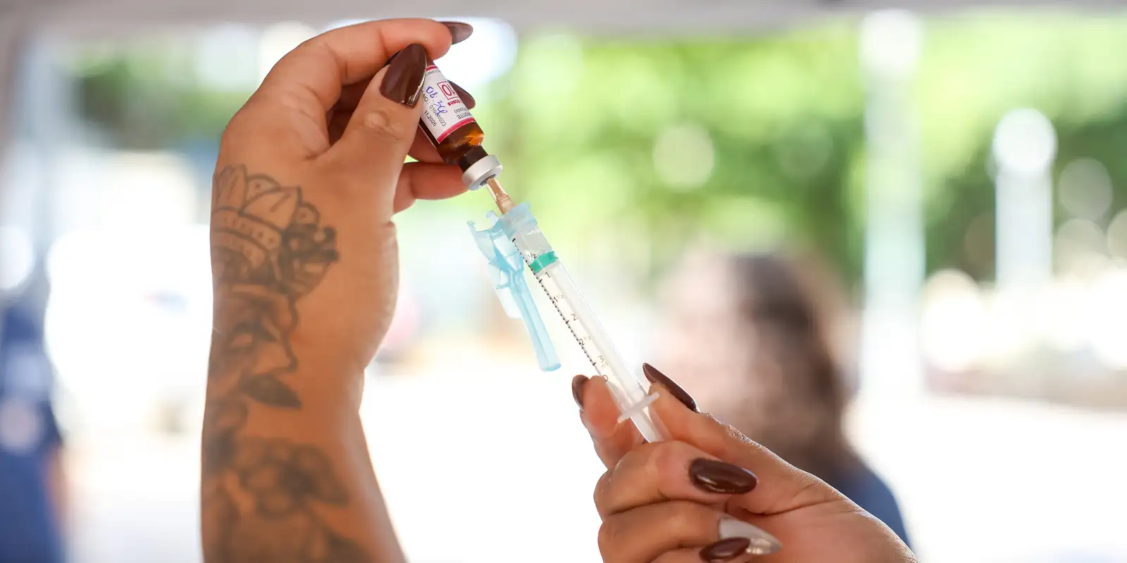 Aumento de casos de síndrome respiratória aguda grave em bebês preocupa o Brasil