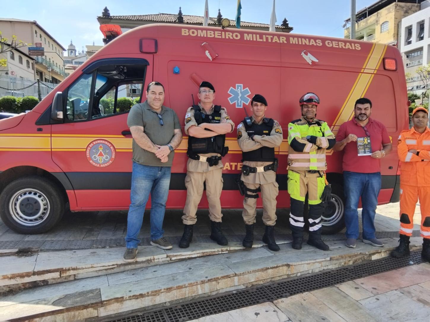 Corpo de Bombeiros participa do encerramento do Maio Amarelo em Congonhas