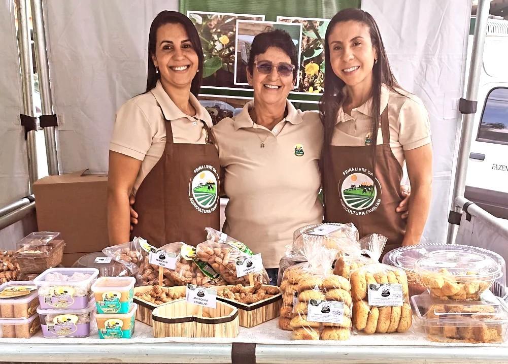 Cultivo de amendoim e produção artesanal de doces impulsionam a agricultura familiar em Minas Gerais