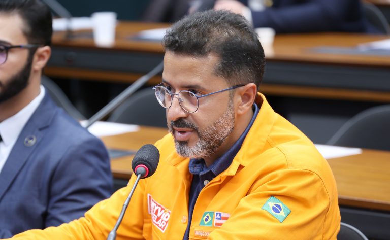 Divergência na Câmara sobre medidas do governo para conter preço dos combustíveis