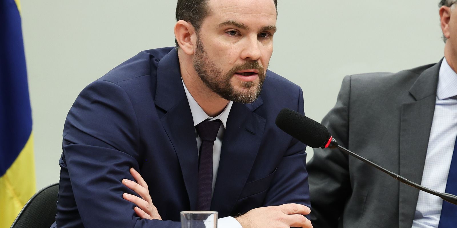 Durigan viaja à França para agenda do G7 com foco em inteligência artificial e minerais estratégicos