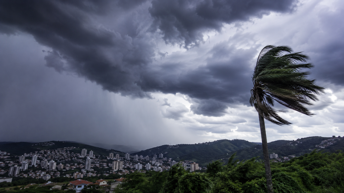 Frente fria em Minas Gerais deve provocar chuva intensa e queda de temperatura na Zona da Mata