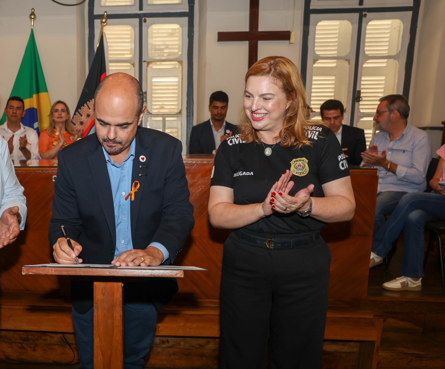 Governo de MINAS GERAIS transfere capital e anuncia investimentos para a POLÍCIA Civil