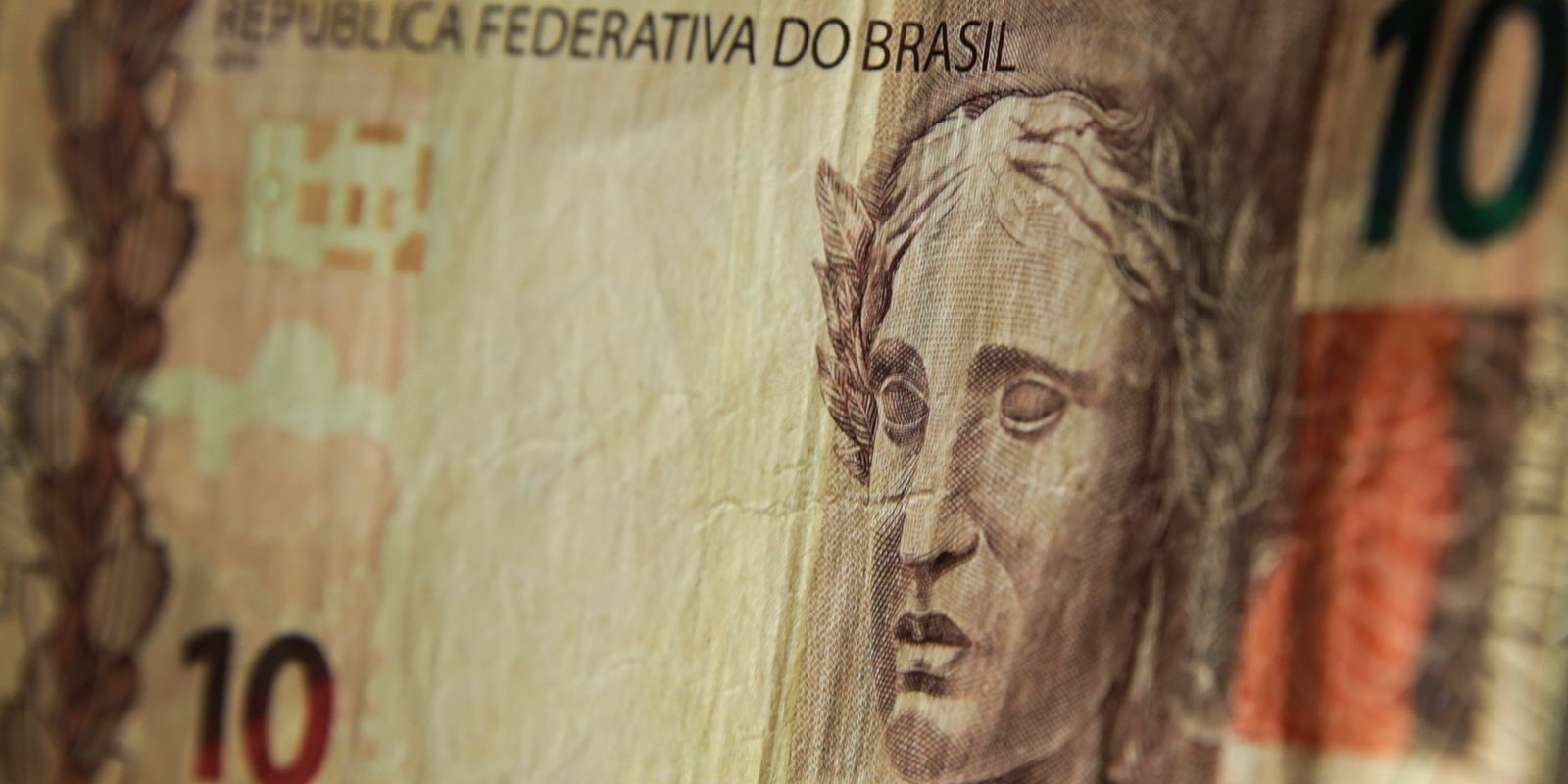 Governo de São Paulo impõe multa recorde de R$ 1 bilhão à Fast Shop