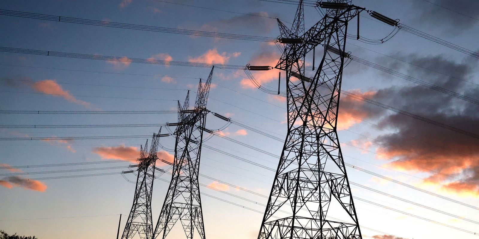 Governo antecipa renovação de contratos de energia em 13 estados com bilionários investimentos