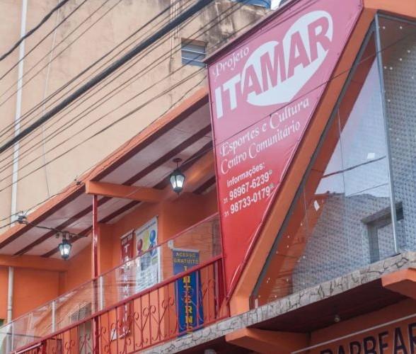 Liderança comunitária fortalece empreendedorismo e impacto social no Aglomerado da Serra 