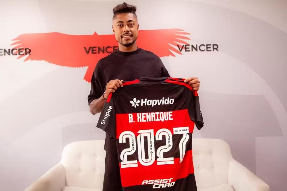 Nesta última segunda feira Bruno Henrique acertou sua renovação com o Flamengo