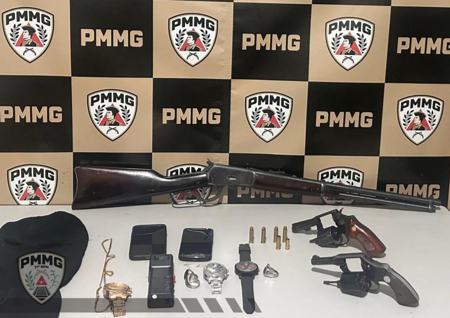 Polícia Militar prende quadrilha após roubo e perseguição em Mercês e Rio Pomba