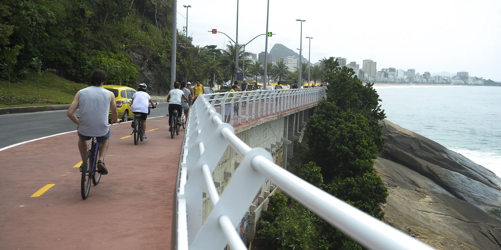 Ciclovia Tim Maia é interditada no Rio de Janeiro por ressaca e ondas de dois metros