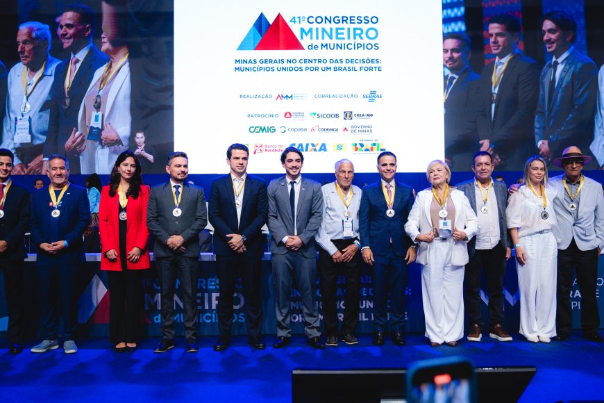 Presidente da OAB-MG, Gustavo Chalfun, é homenageado no Congresso Mineiro de Municípios