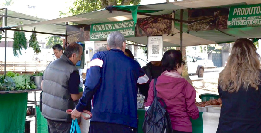 Sábado em Juiz de Fora terá Super Feira Orgânica no Bom Pastor e evento de adoção de animais no Parque Halfeld