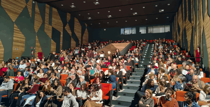 Teatro Paschoal Carlos Magno abre edital de ocupação para o segundo semestre de 2026