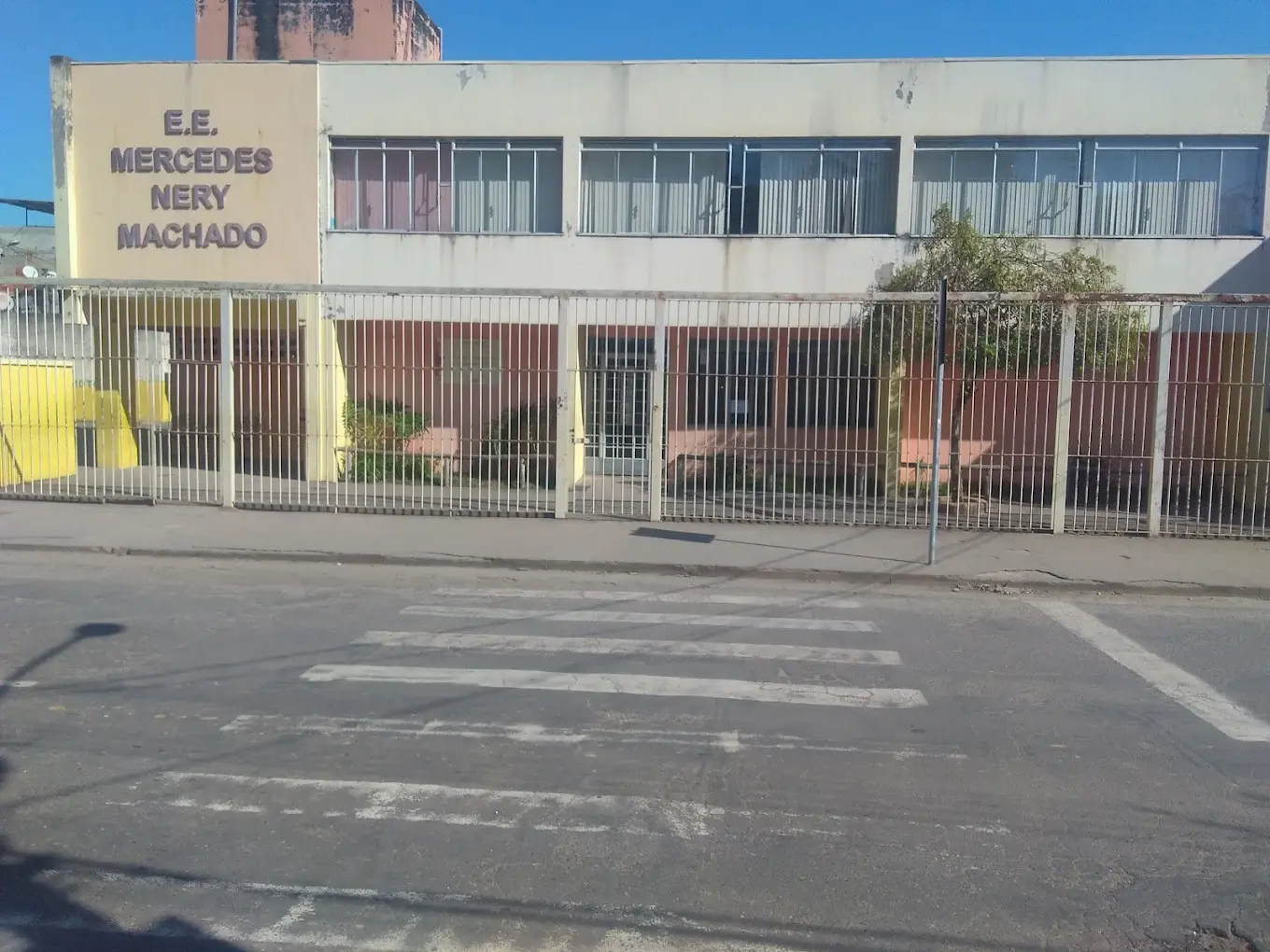 Aluna de 9 anos agride professora dentro de escola estadual em Juiz de Fora