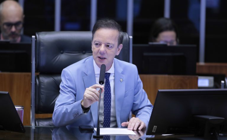 Comissão de Educação aprova nova regra para monitoramento de estudantes com deficiência no ensino superior