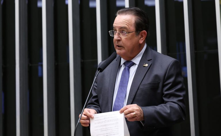 Câmara dos Deputados aprova extensão de estágio para facilitar ingresso no mercado de trabalho