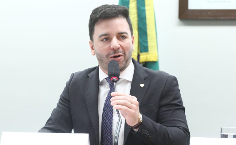 Comissão aprova projeto que exige ressarcimento de poluidor por danos ambientais