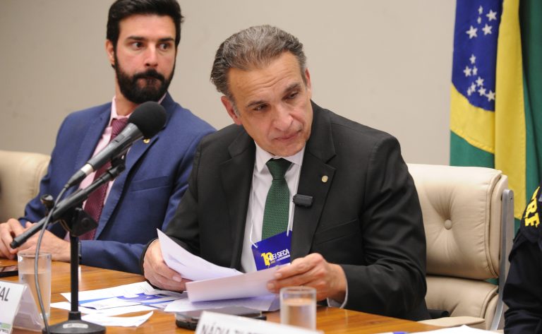 Comissão aprova novas regras para negociação de dívidas no mercado de energia elétrica
