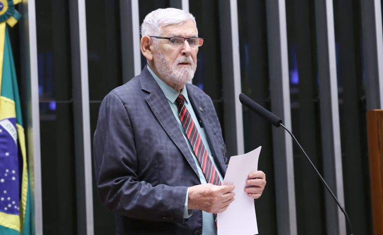 CCJ aprova projeto que eleva penas para crimes de ameaça e violência contra a mulher via Pix