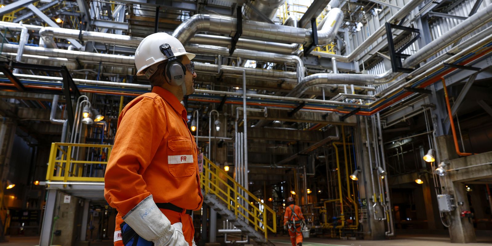 Economia brasileira registra avanço de 0,1% em abril, segundo estimativa da FGV