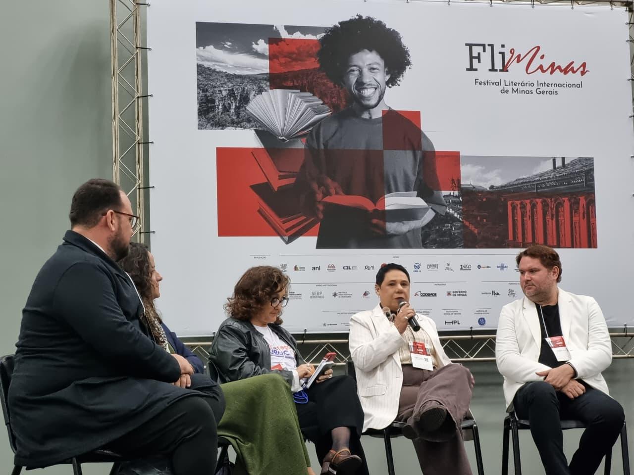 Encontro Estadual de Bibliotecas discute formação de leitores e impactos das tecnologias digitais