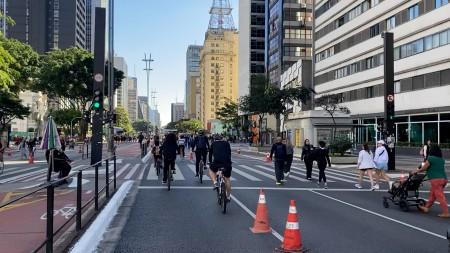 Expansão de ciclovias e parques estimula paulistano a pedalar mais