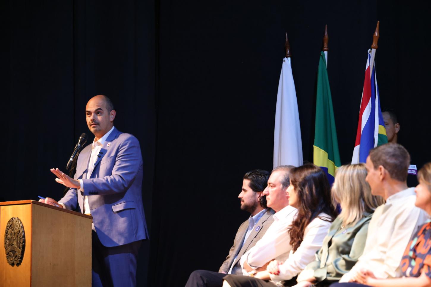 Governador de Minas Gerais cumpre agendas regionais de saúde e segurança pública
