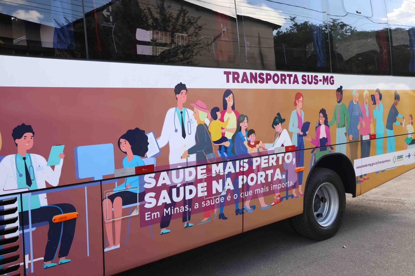 Governo de Minas investe R$ 9 milhões em vacimóveis e micro-ônibus na região de Matozinhos