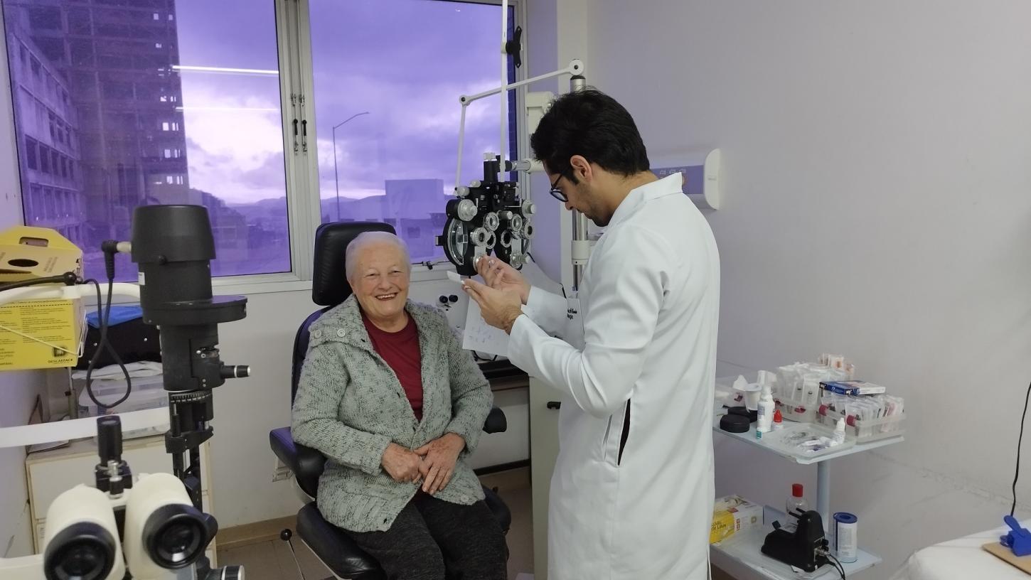 Hospital Universitário realiza mais de 1.700 atendimentos em mutirão para idosos em Juiz de Fora