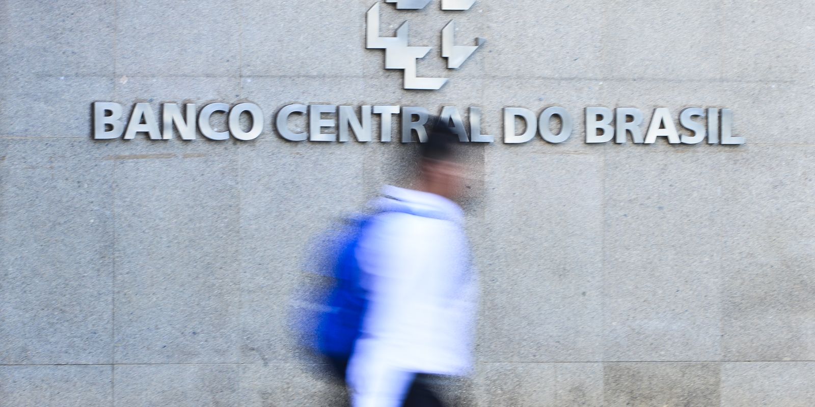 Mercado financeiro eleva projeção de inflação para 5,09% em 2024