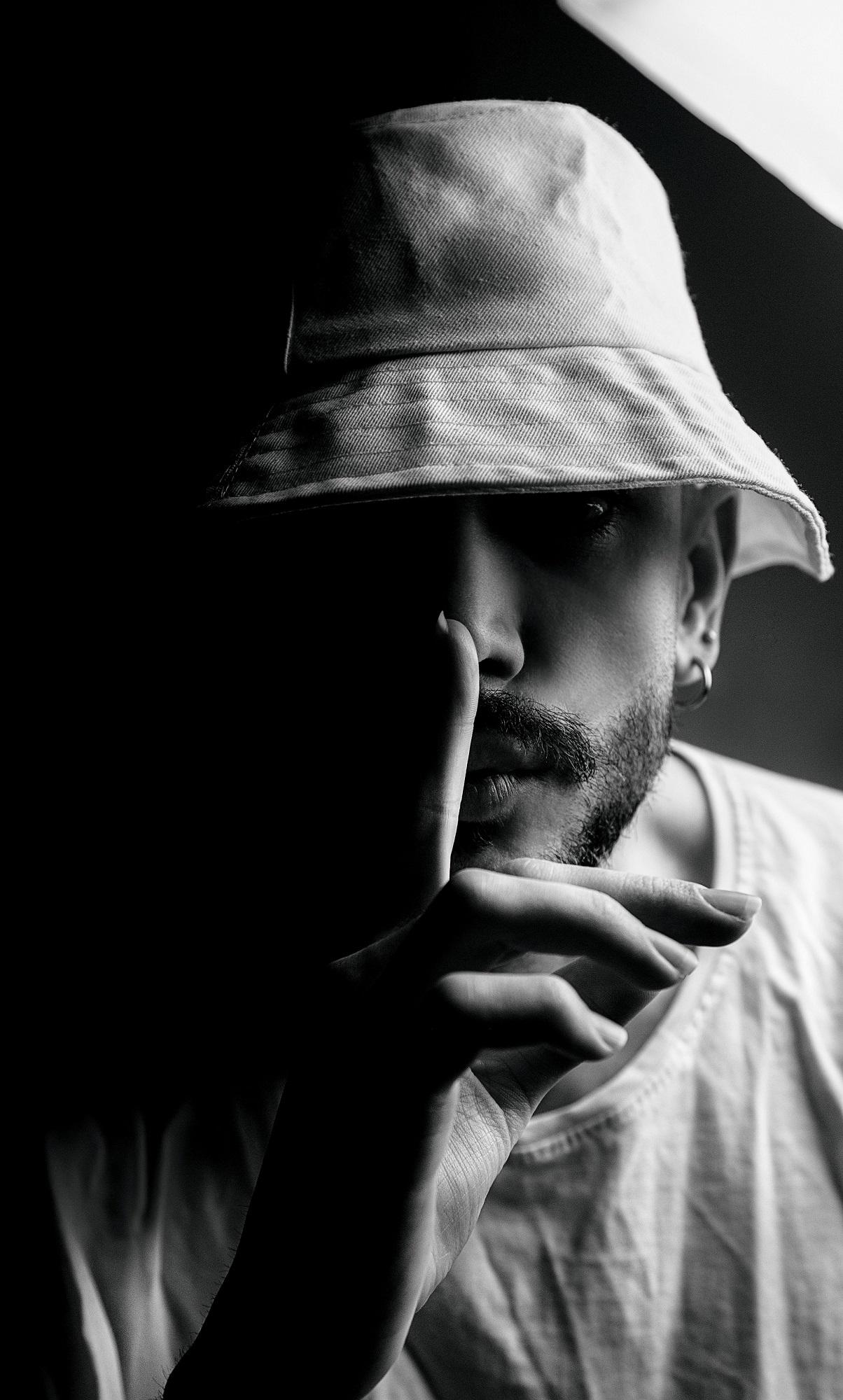 Não guarde a sua língua: dentro da sua casa você fala o que quiser