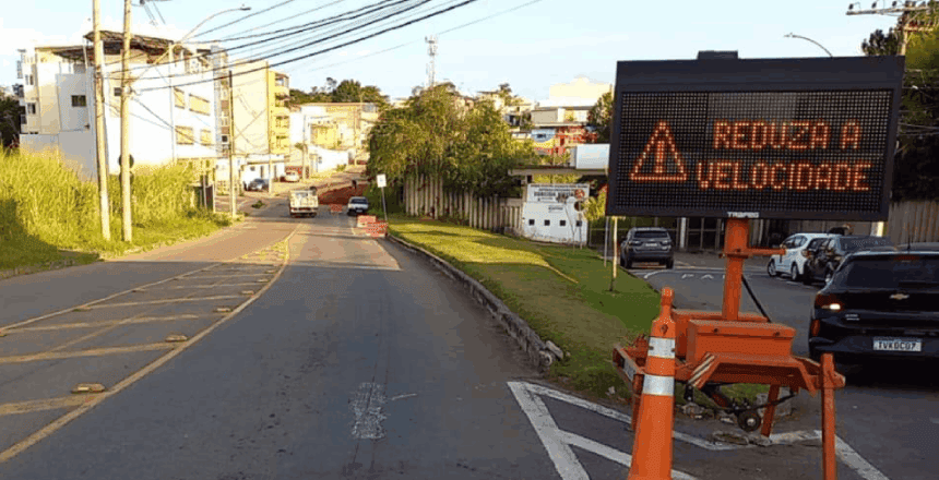 Obras da Cesama alteram trânsito na Avenida Eugênio do Nascimento nesta terça e quarta-feira
