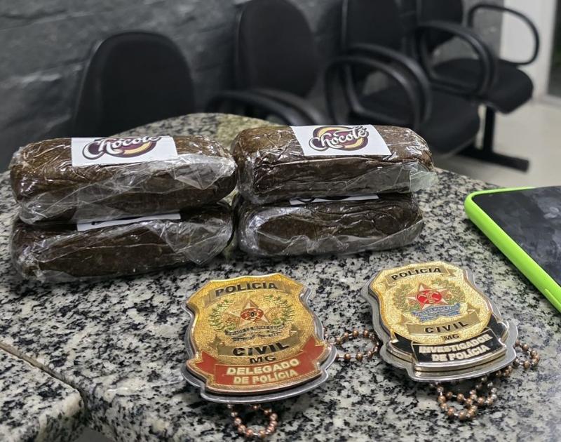 Operação da Polícia Civil apreende droga sintética e prende suspeito de tráfico em Muriaé