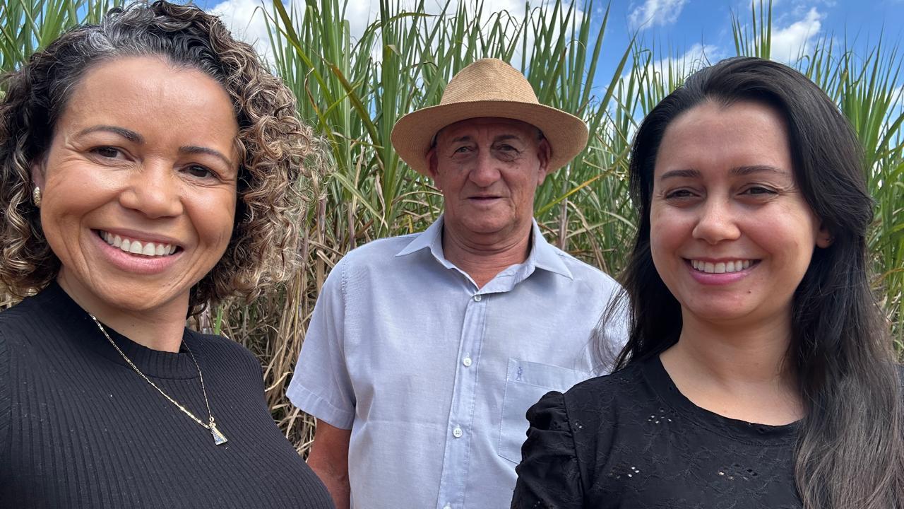 Aline, seu pai e sua irmã