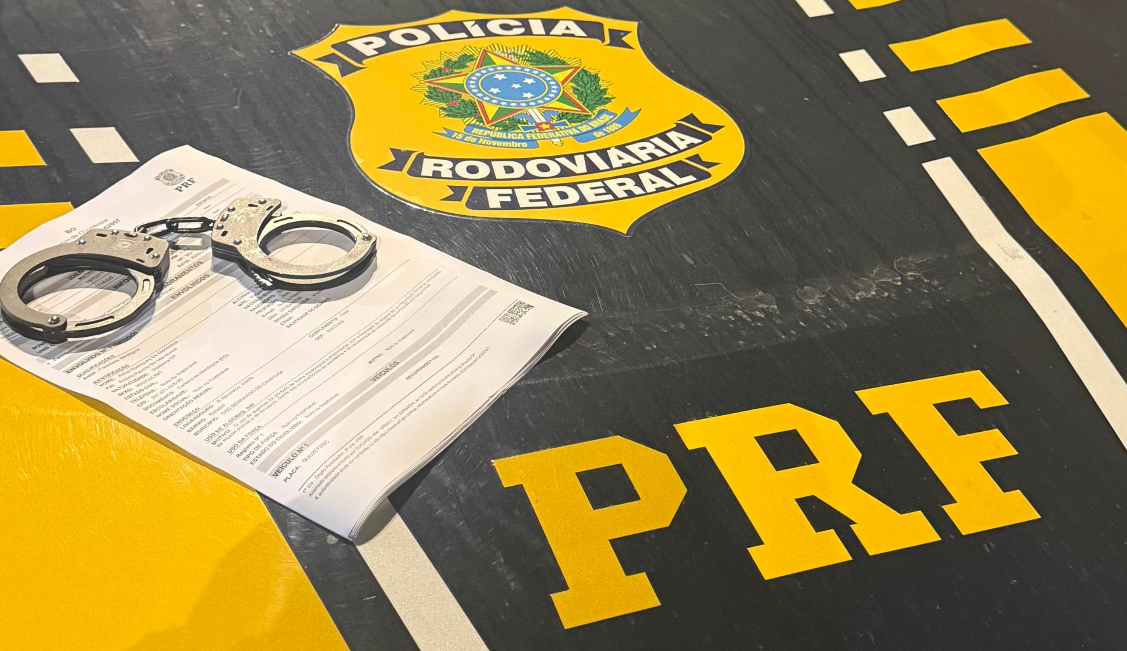 PRF prende em Barbacena homem com extensa ficha criminal e documentos falsos