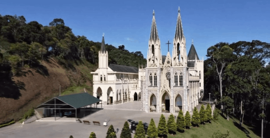 Projeto 'Caminhando pela História' oferece visitas guiadas gratuitas em celebração aos 176 anos de Juiz de Fora
