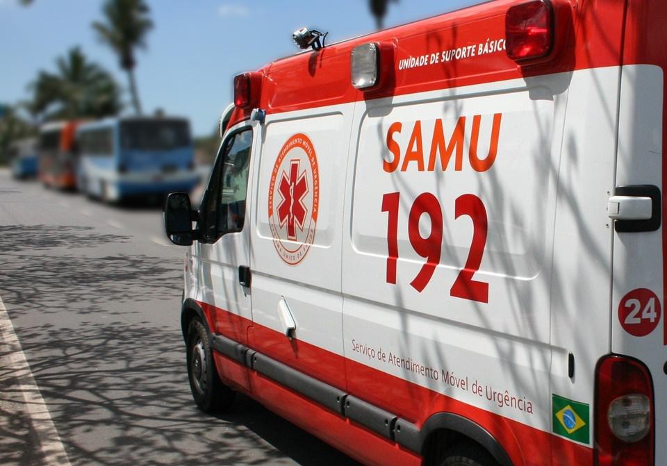 Acidente com quatro mortes e casos de violência mobilizam o Samu em Minas Gerais