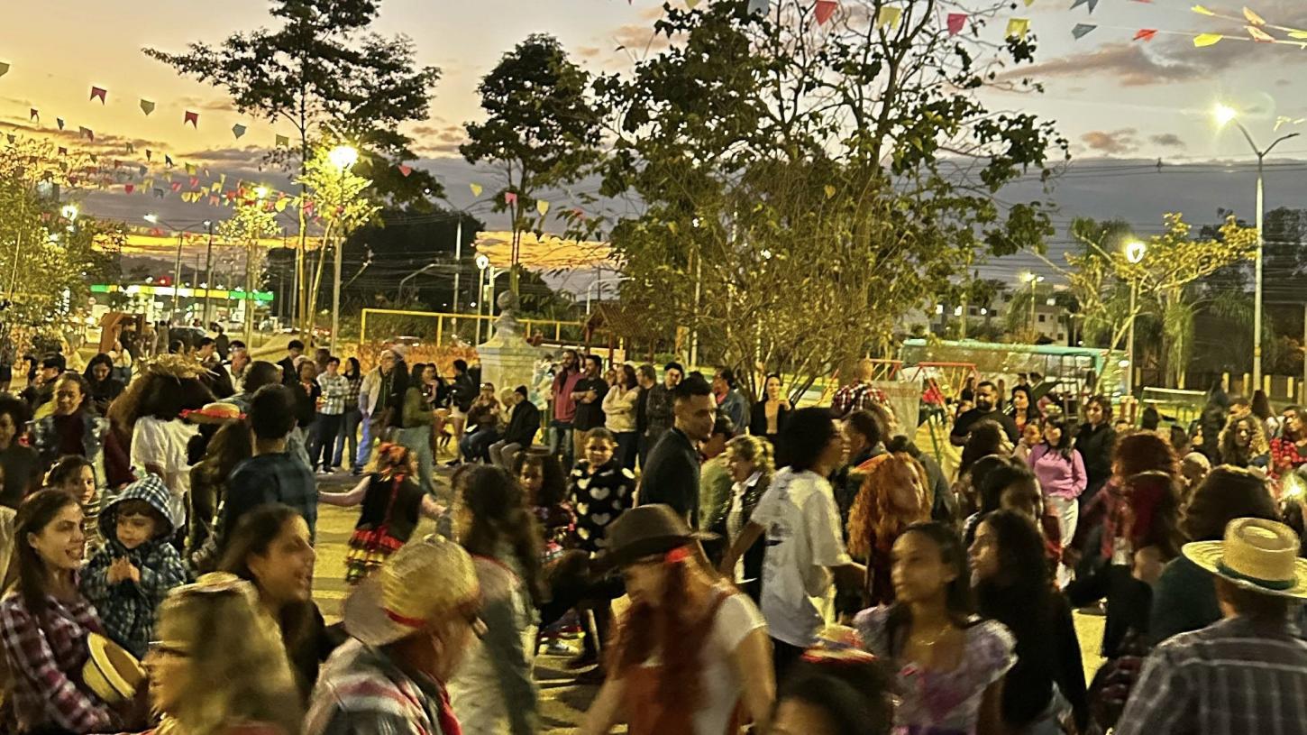 Arraiá da Praça CEU reúne apresentações artísticas e comidas típicas em Juiz de Fora