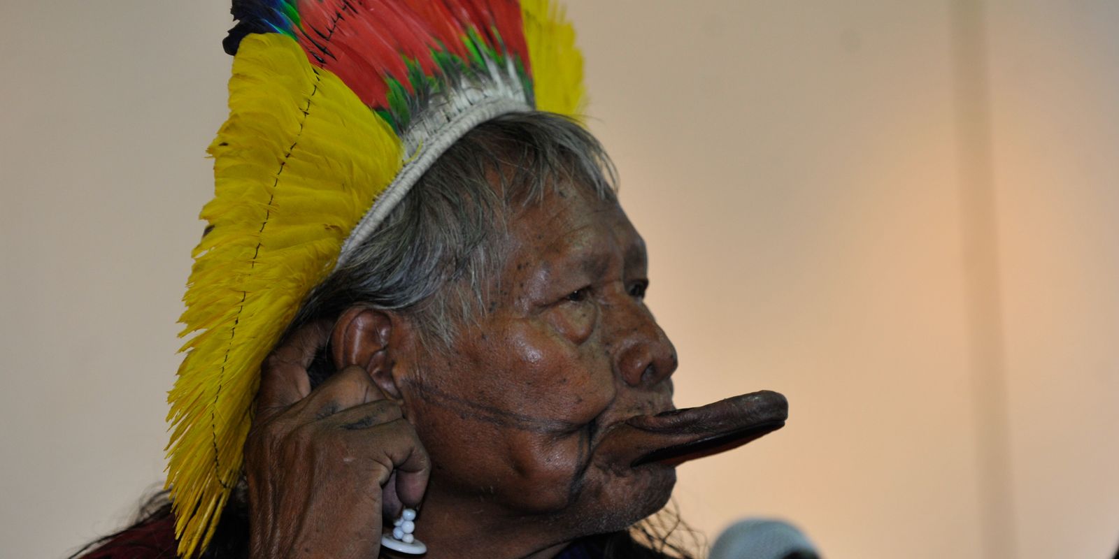 Cacique Raoni demonstra evolução clínica positiva e deixa a UTI