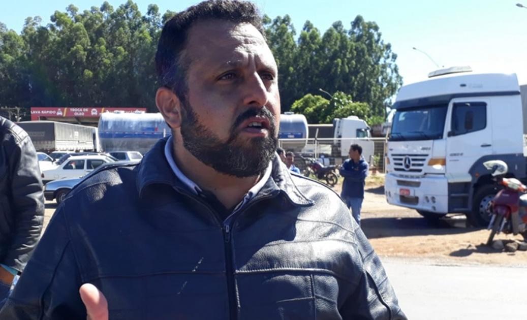 Caminhoneiros iniciam paralisação nacional após presidente do Senado travar votação da MP do Frete