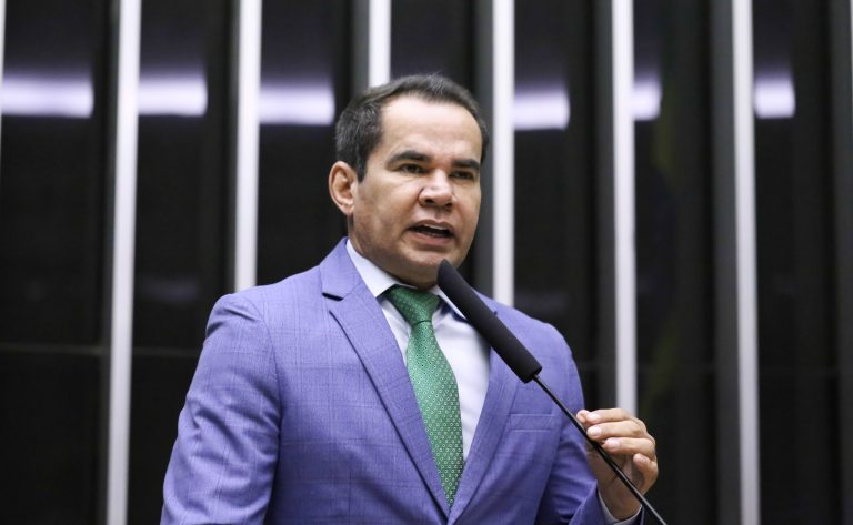 CCJ aprova verbas para qualificação profissional de pessoas com deficiência no setor cultural