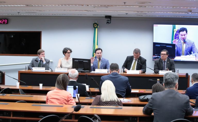 Debatedores na Câmara defendem manutenção do prazo de 20 anos para patentes de medicamentos