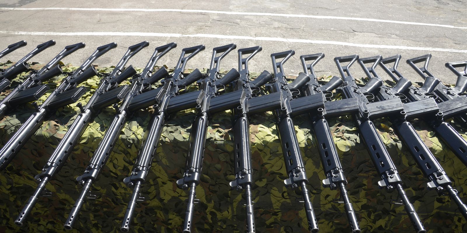 Governo do RJ exige recadastramento de armas de uso restrito da polícia