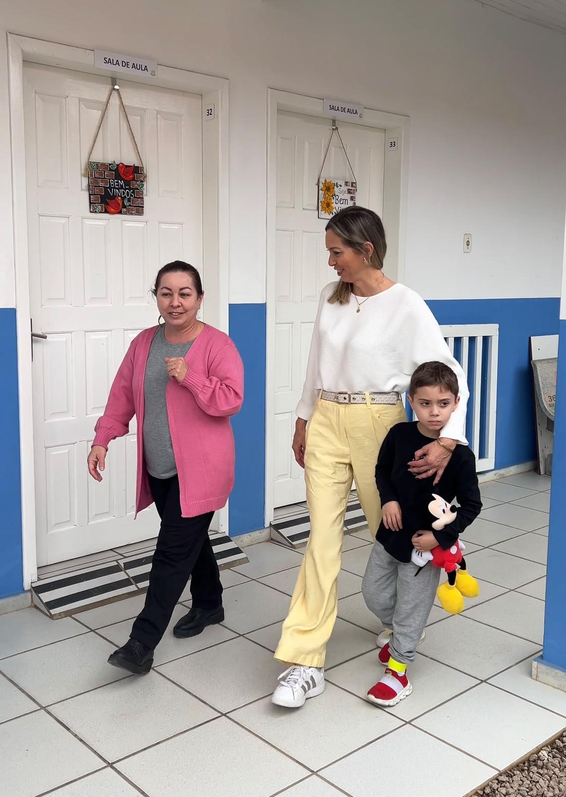 Leatrice Bez cumpre agenda voltada ao diálogo com entidades e empreendedores da região da Amurel