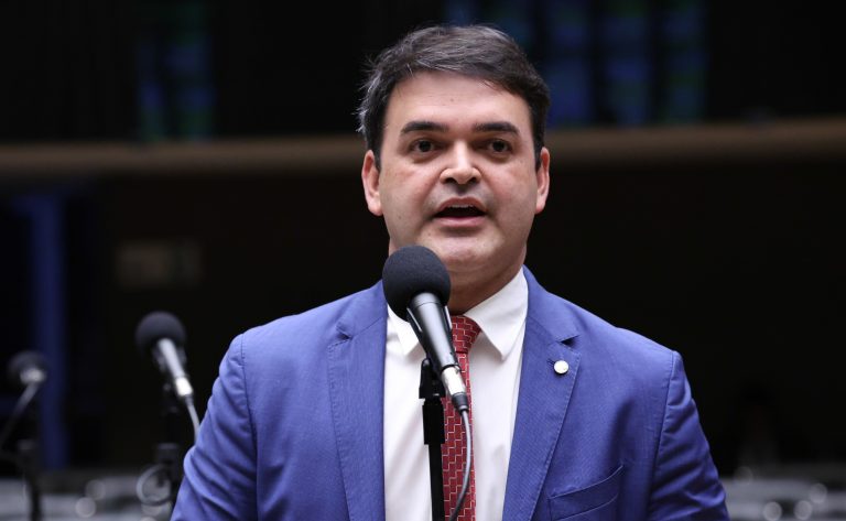 Câmara analisa projeto que permite bloqueio de bens em casos de fraude financeira
