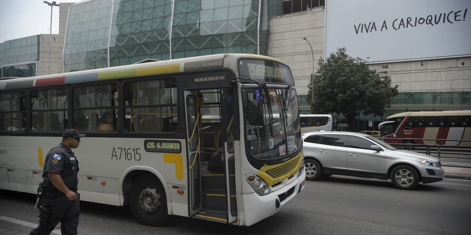 Rodoviários do Rio mantêm estado de greve à espera de nova proposta no dissídio coletivo