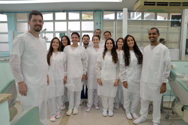 UFJF oferece atendimento gratuito para feridas, manchas e lesões na boca em Juiz de Fora